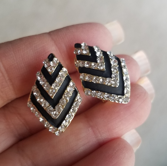 Swarovski Elements Vintage Look Gold Tone & Black Enamel Chevron Earrings NEW - Picture 1 of 8